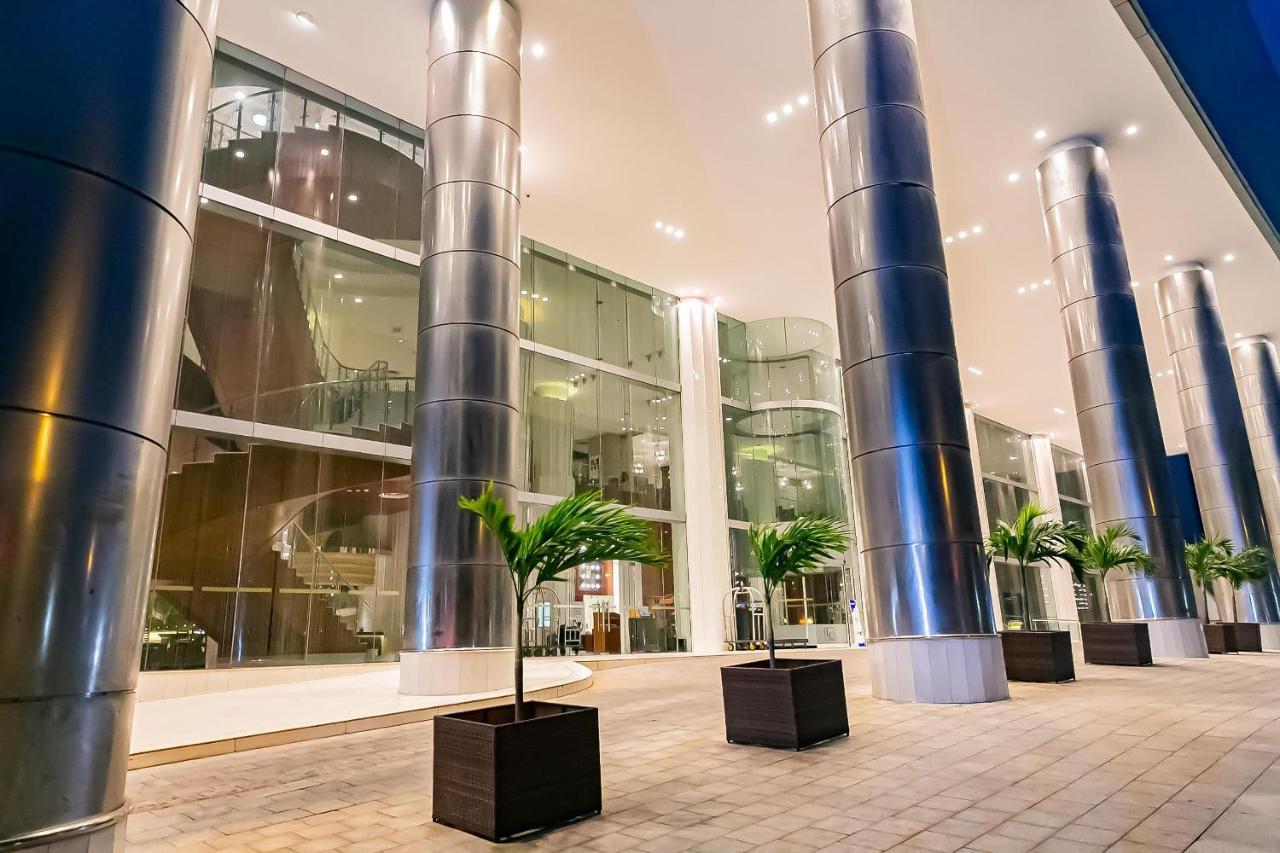 Lagos Continental Hotel Exterior foto The interior of the hotel