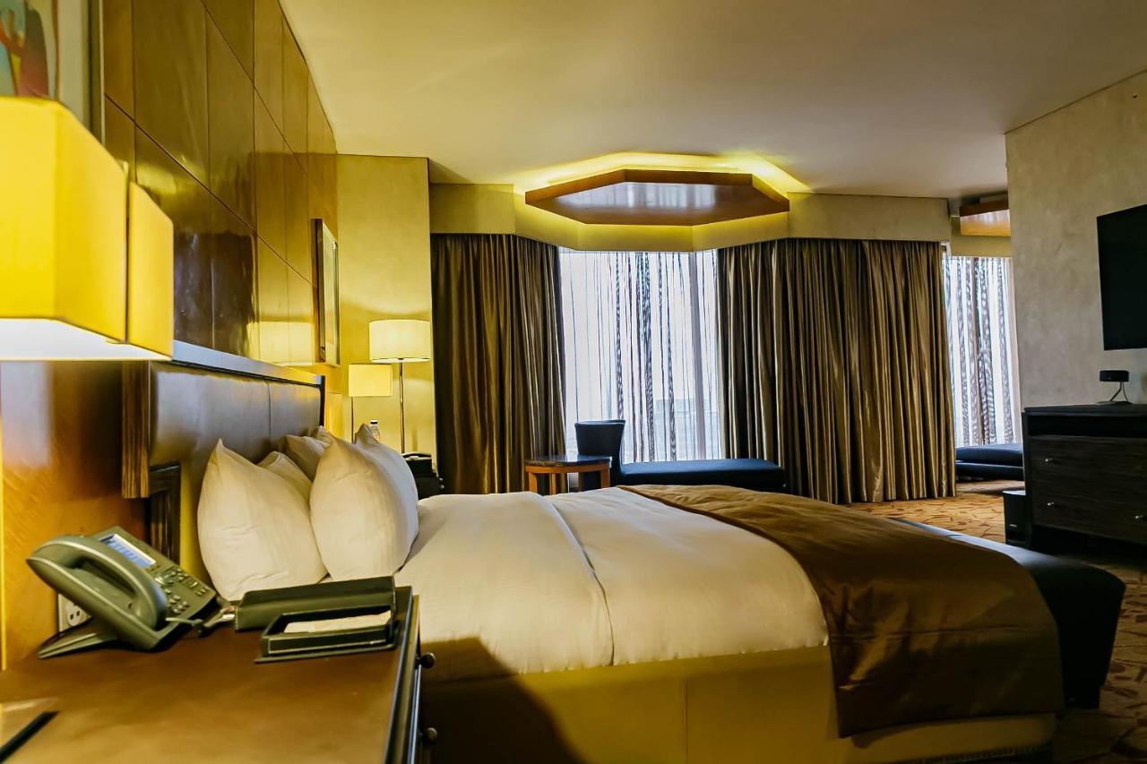 Lagos Continental Hotel Exterior foto A room at the hotel