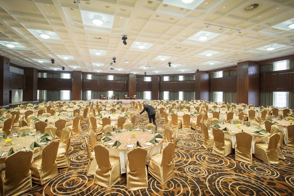 Lagos Continental Hotel Exterior foto The Grand Ballroom